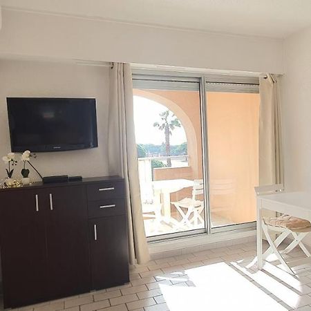 L'Etoile Sous Les Pins - La Loge Apartment Hyères Екстериор снимка